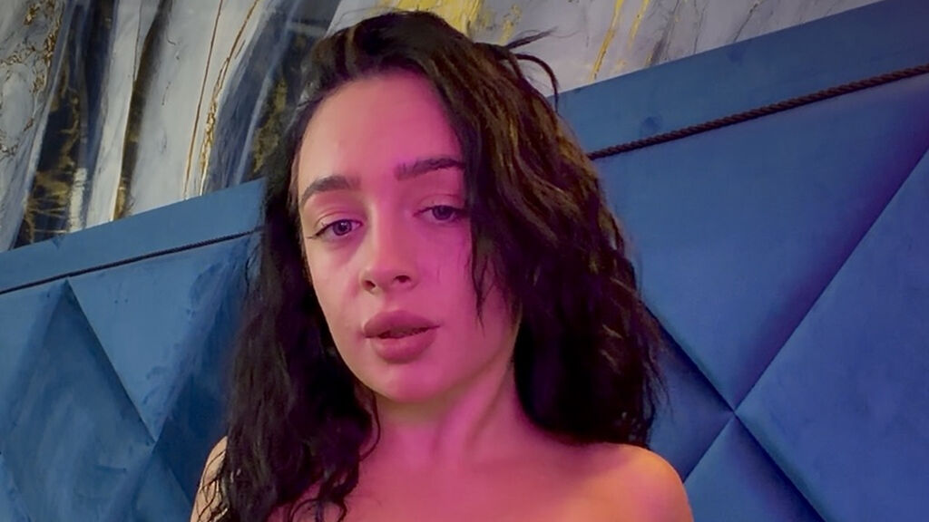 CamilaCurly