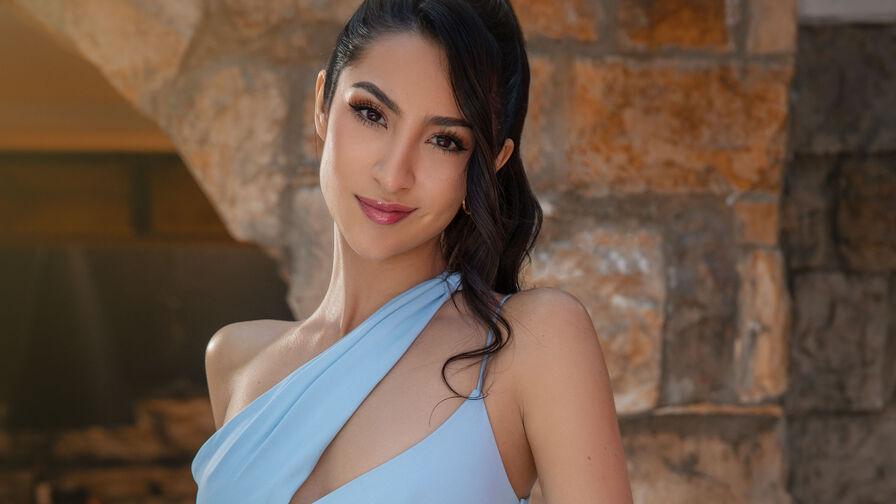 Watch VeronicaValdez live on tastypornhot.com