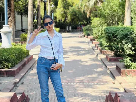 Chat with AmairaSingh