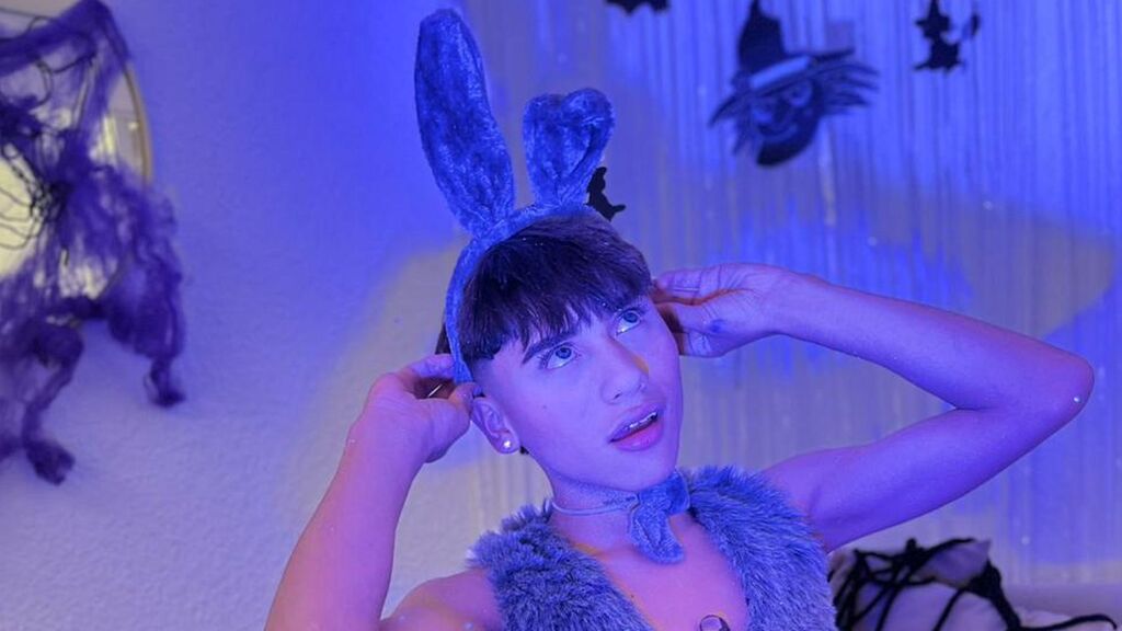 LianRicchi live cam model at LiveJasmin