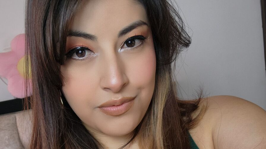 Chat With AlexaStylish Now
