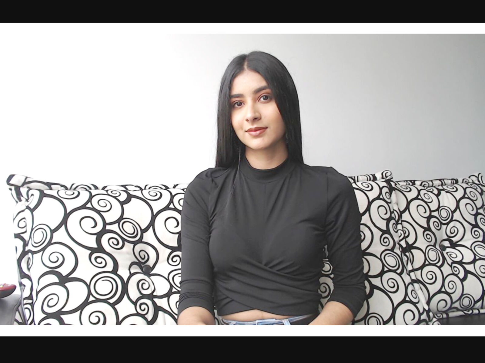 Live cam for SerenaQuinn