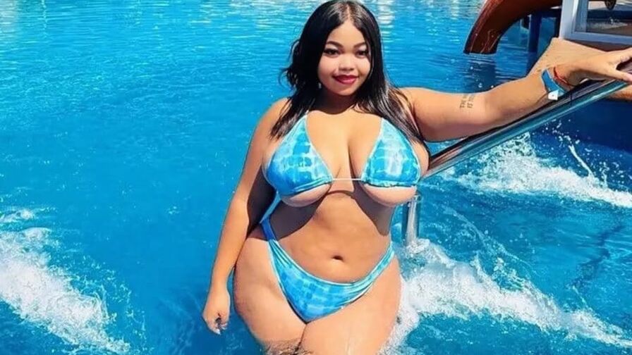 Sexy Live Sex Chat with ChinyRita