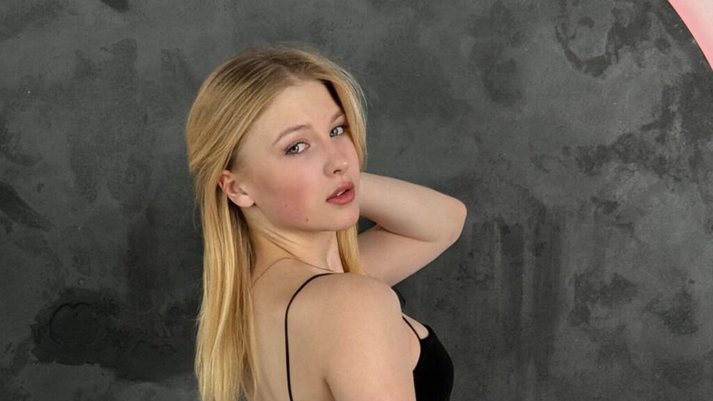 EllieRoyce live cam model at LiveJasmin