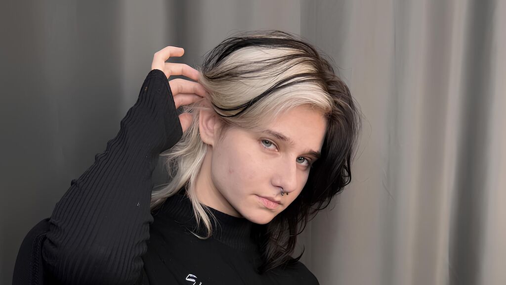 HermelindaSavic online cam on GirlsOfJasmin