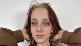 Free Nude JeanneCrogan