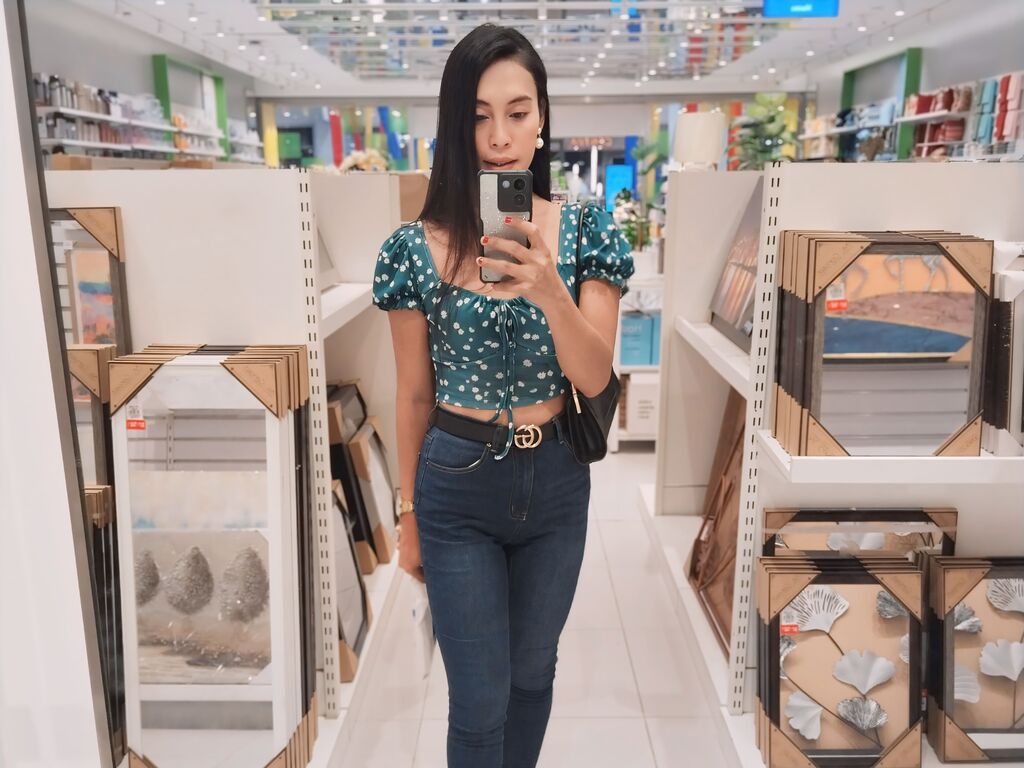 JuliaPeler Nackt