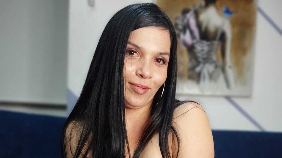 Watch TiifanySwift live on Free Vintage Erotica