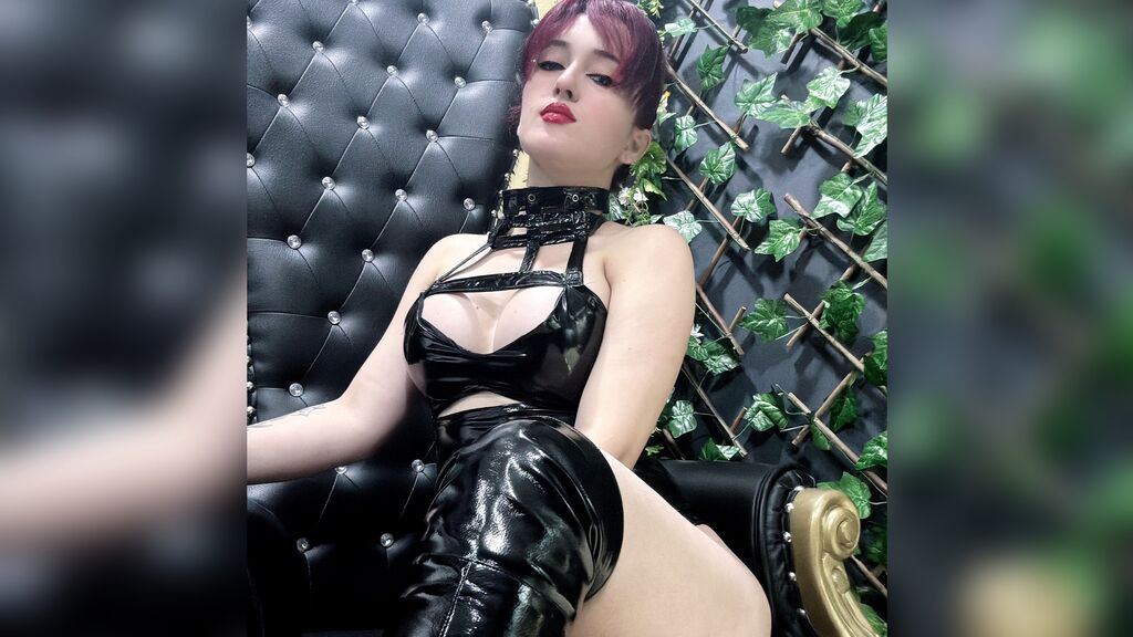 Sex chat gratuit in direct cu GoddessEmily pe LiveJasmin