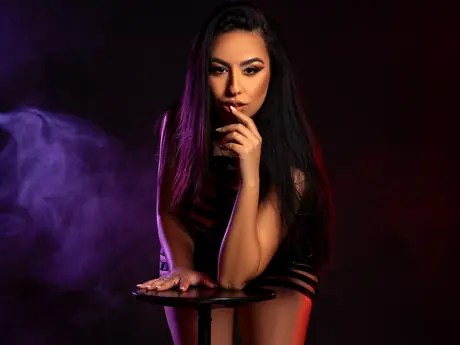 Chat with AriadnaJoy