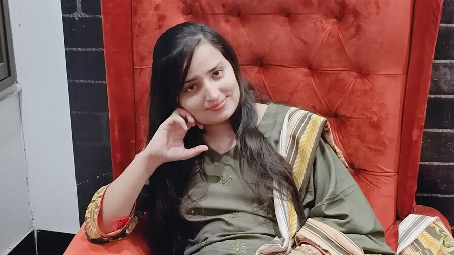 AyeshaSajid – Female | Love Meet 8
