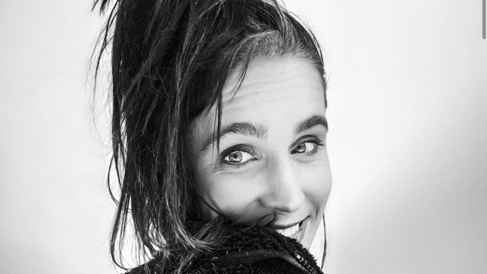 CarmenLeRoux erotic portrait