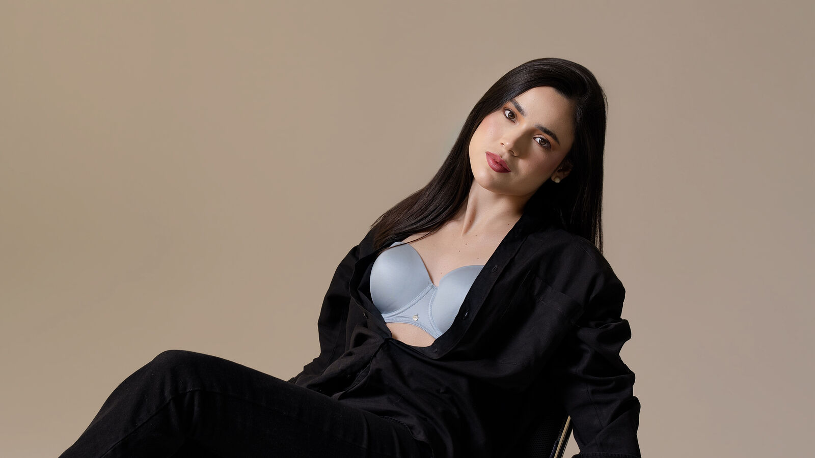 MaddyHutson erotic portrait