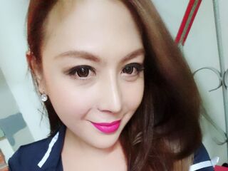 AkeshaYnna webcam model