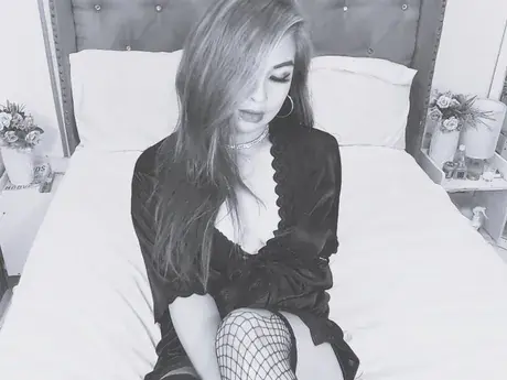 Chat with MckenzieLeei