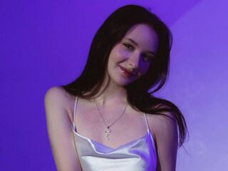 adult cam show CwenDowey
