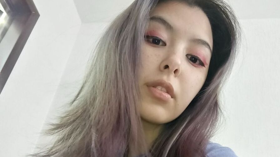Watch SirenMystique live on The Edge Private