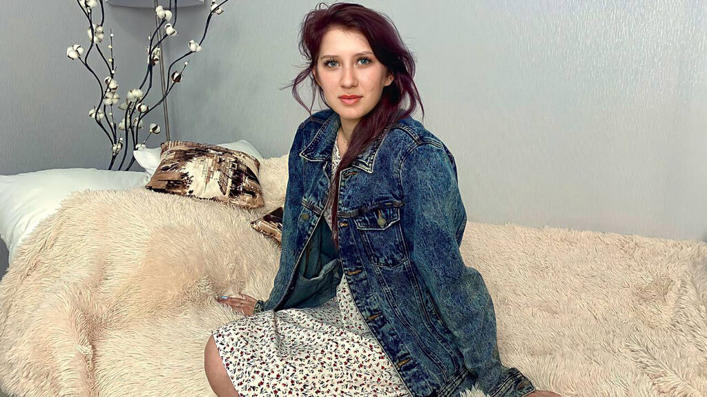  online at GirlsOfJasmin