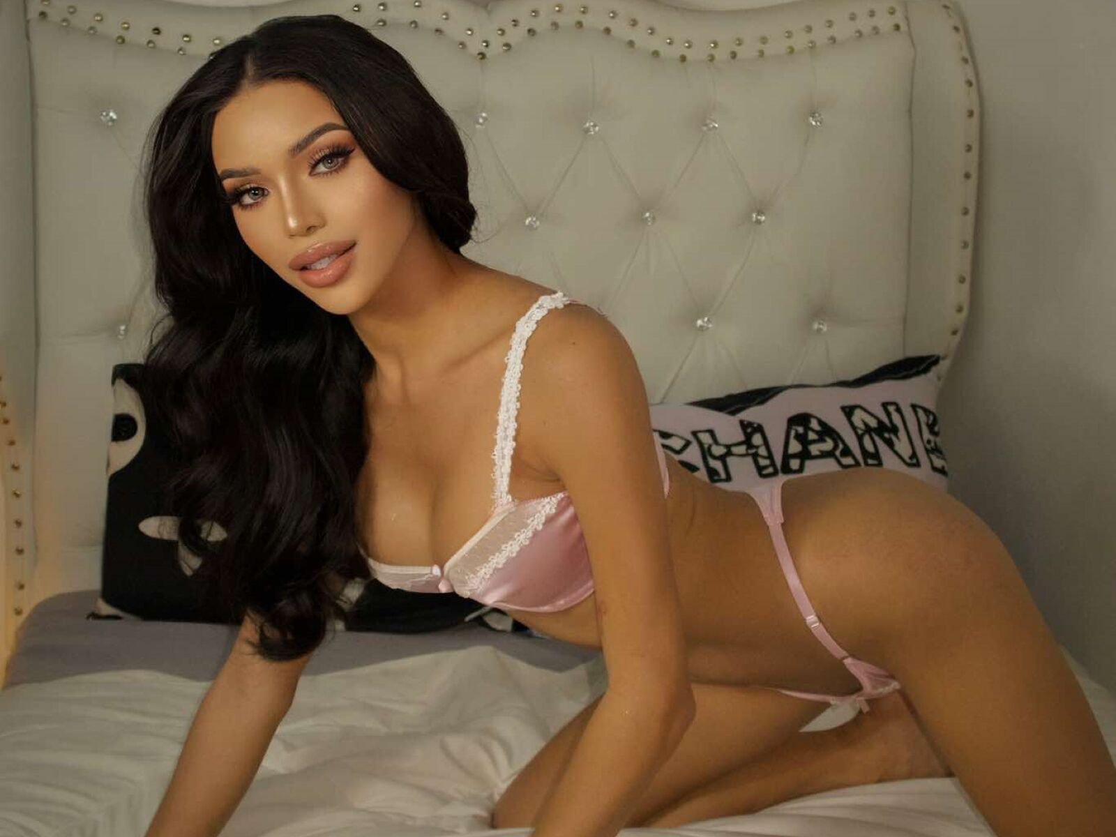 Live cam for SabrinaDollete