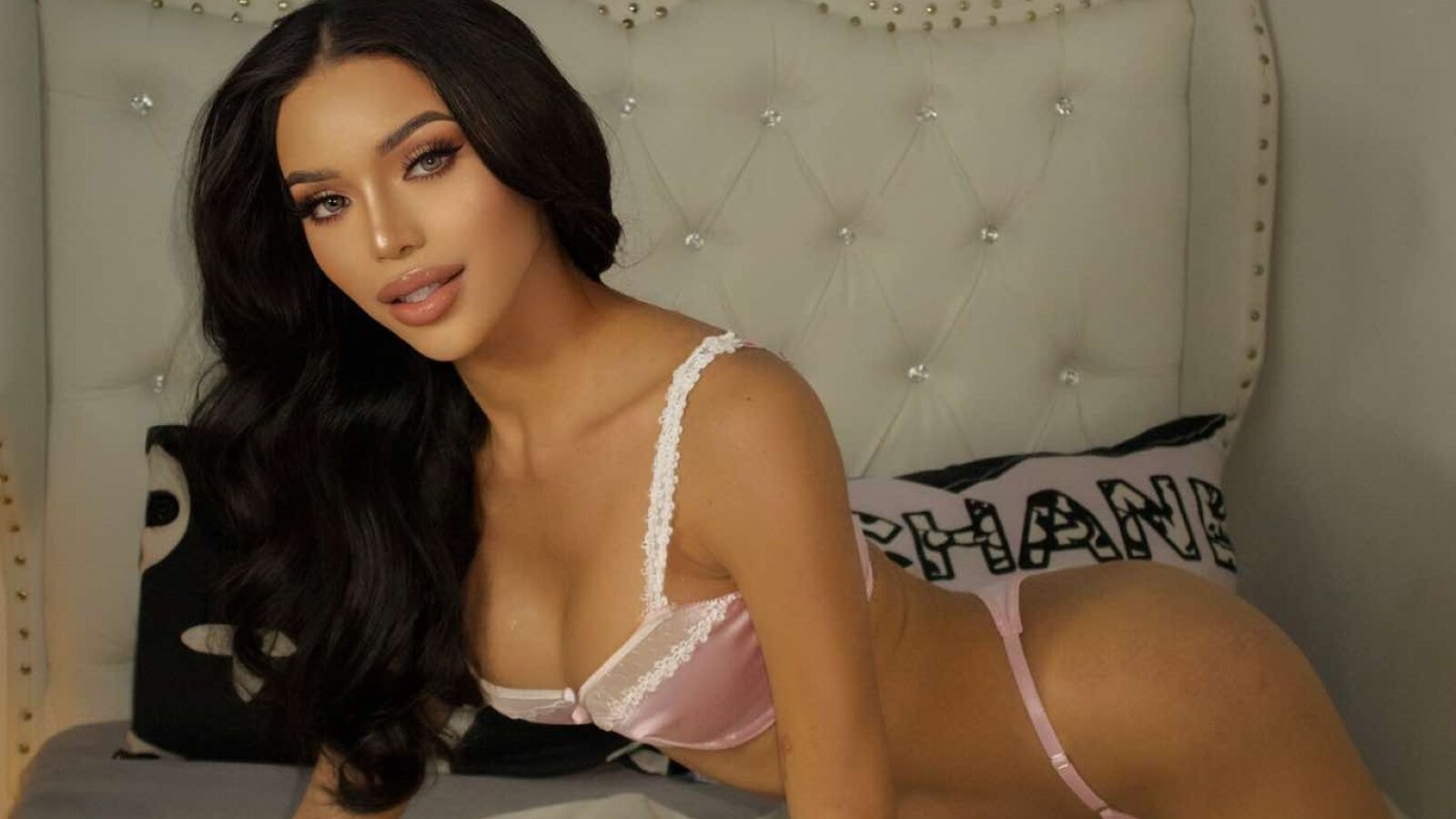 SabrinaDollete glamour portrait