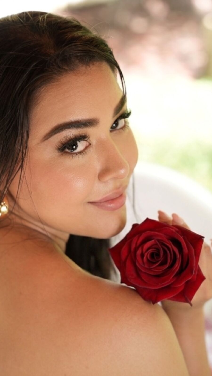 NatalyBloom glamour portrait