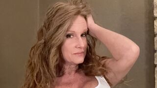 Free Nude KalleyMarie