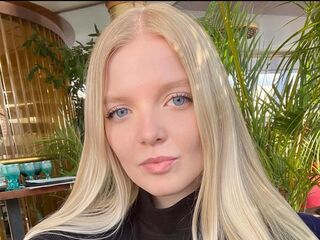 AnnieMavrodi Porn Show