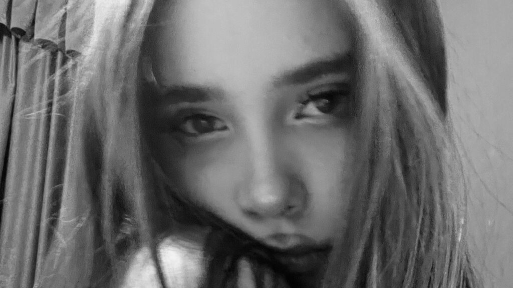 CheyenneBiffer Live Chat on LiveJasmin