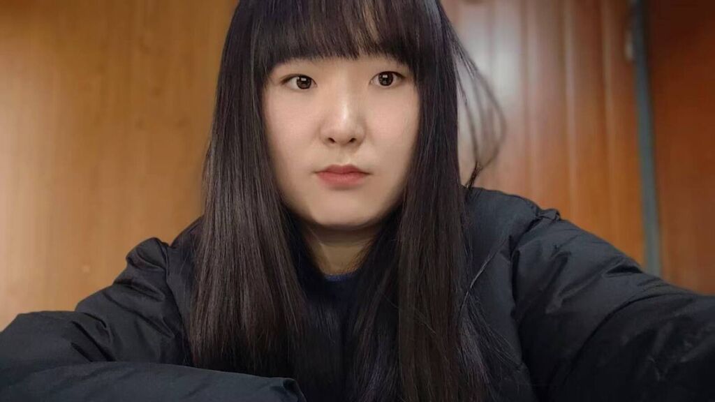 Zhenni Live Cam and Statistics on UnifiedCams