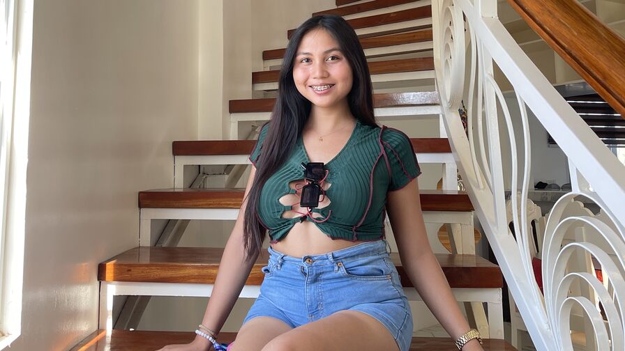 YashaDora Amateur Masturbating