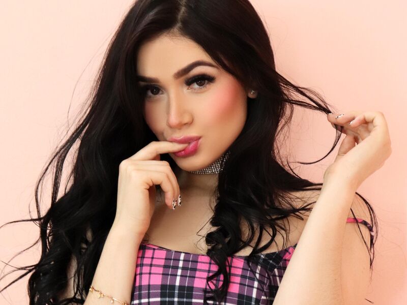 EmilyPrada superxxxporn