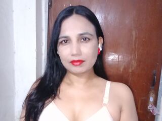 SadiaAngel Live private show