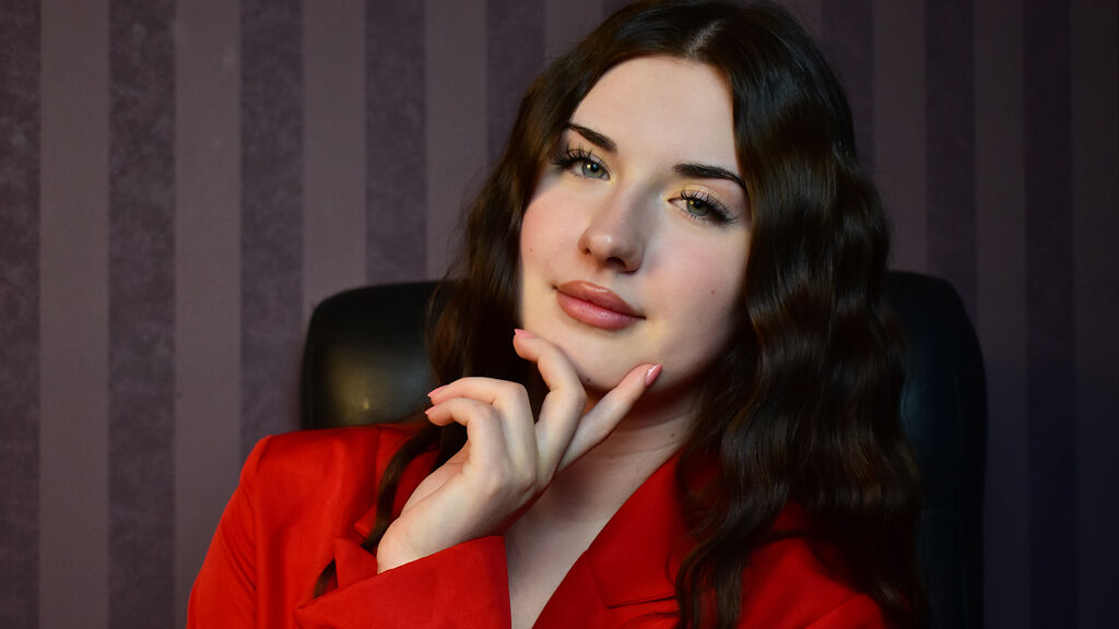 LoraSwen online on GirlsOfJasmin