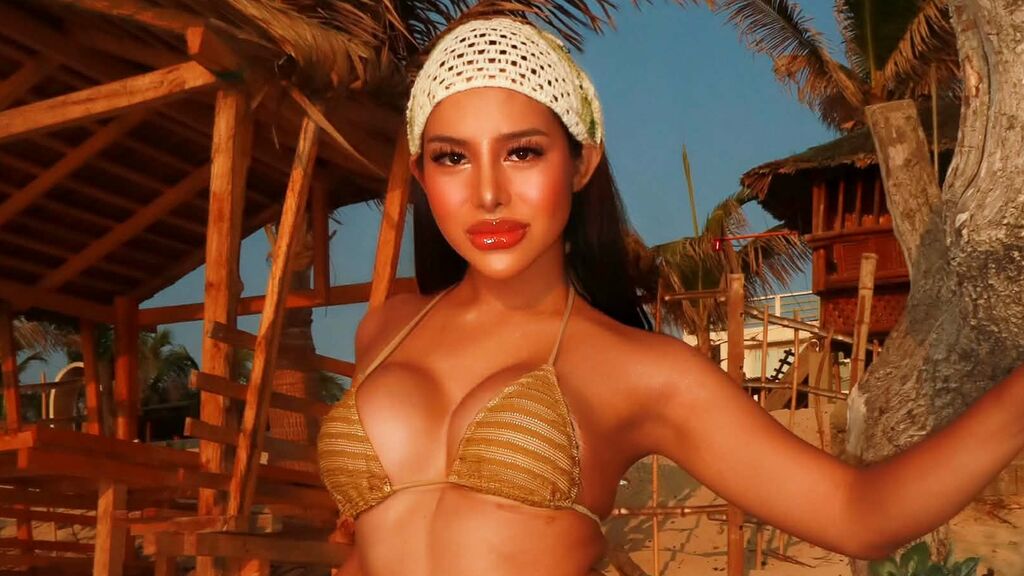 RoxieYami live cam on LiveJasmin