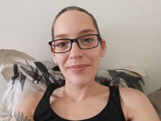 SuzyQueen Budget Sex Chat