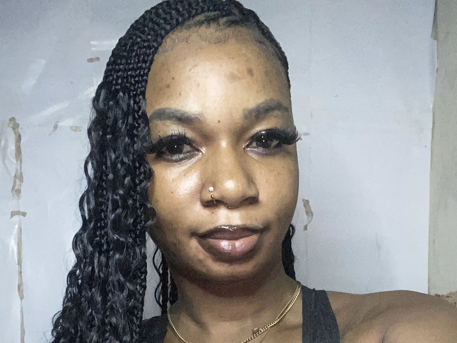 Live cam for BellaPeter