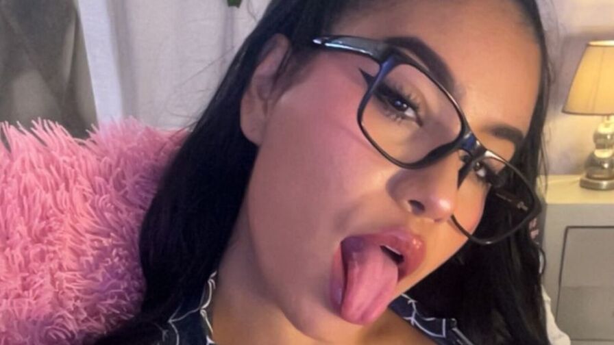 MihaCameron – Female | Love Meet 8