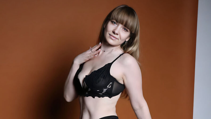 KristyIvory live cam model