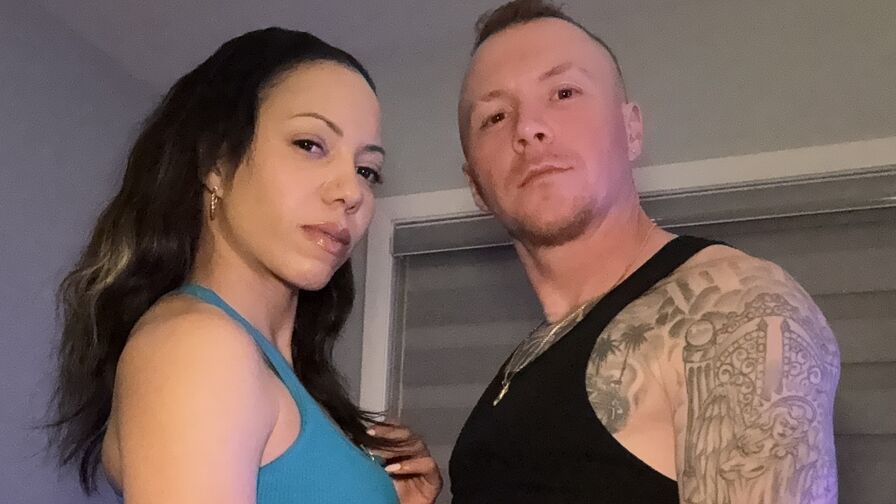 Live Sex Chat with AshleeAndBlake
