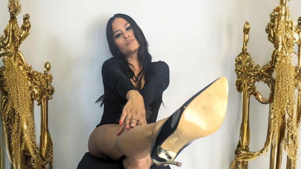 LunaStonne live cam model at LiveJasmin