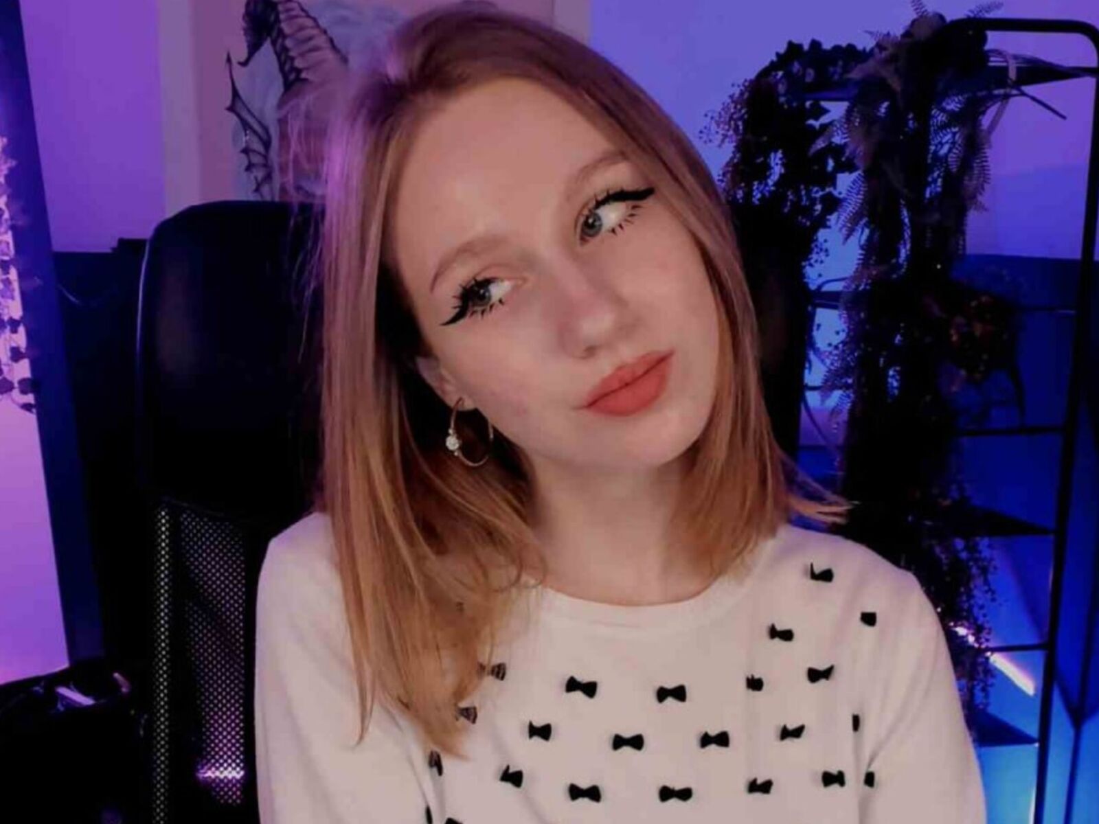 Live cam for DariaTate