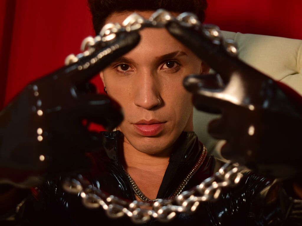 AngeloColen Nackt