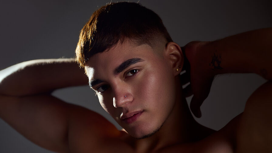Watch ThiagoSteel live on Hernude