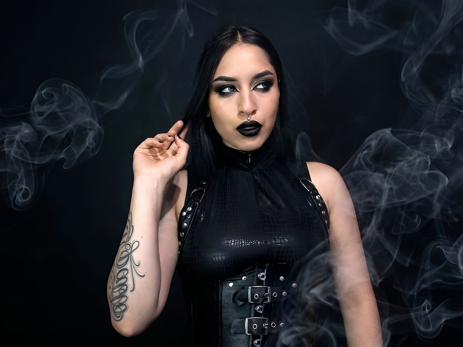 Live cam for DominaJones