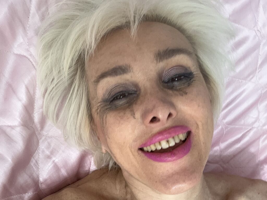 LiliannaSmith Profile Image