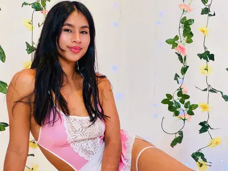 Chat with MiaaDavis