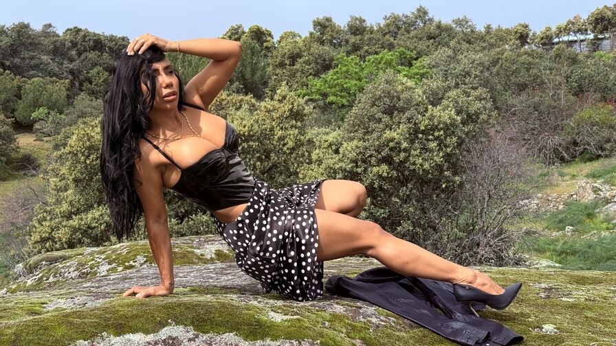 Free Naked LiindaSanchez