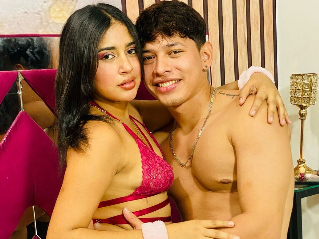 DaryAndSaul Nude