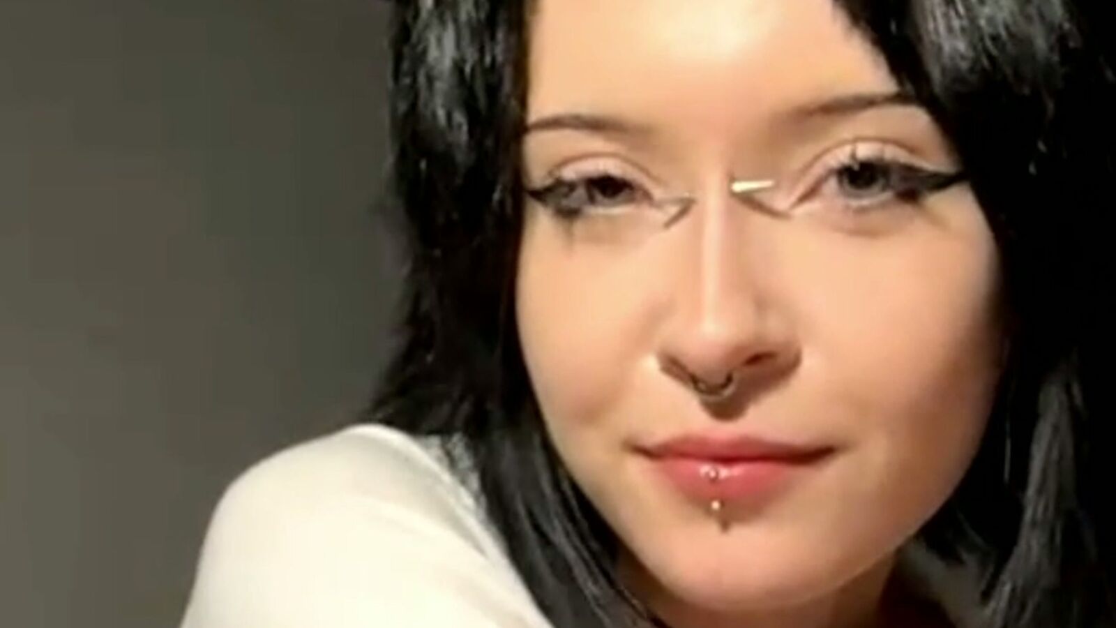 MarisolSiciliano erotic portrait