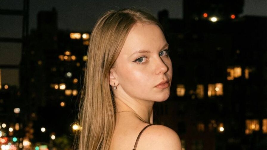 SophiePeachy Webcam Nude Show - Artbyalee